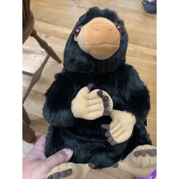 Fantastic Beasts and Where to Find Them Niffler Collectors Plush Soft Toy Large - Picture 4 of 7